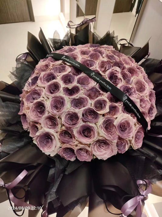 “Black Plum” Center Purple Roses Bouquet 60stk