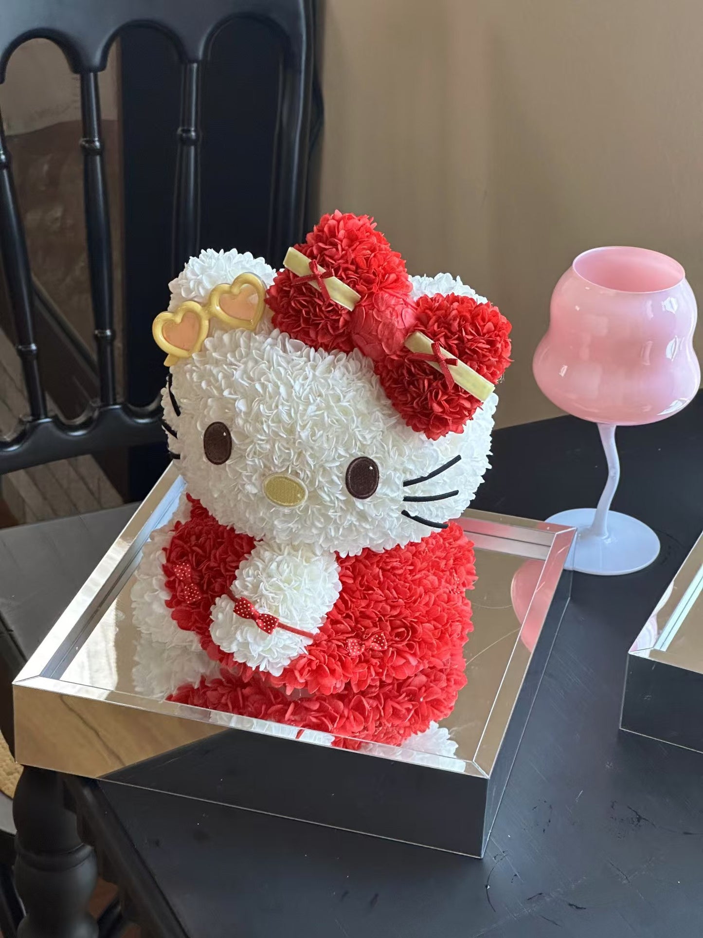 Hello Kitty Preseved Flowers Gift Box